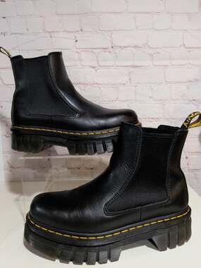 Dr. Martens Audrick Chelsea Platform Boots Women's Size 9 EU 41